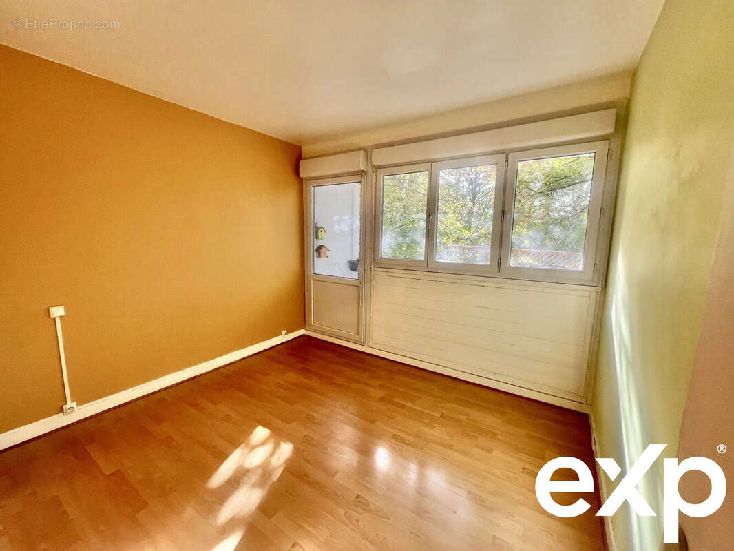 Appartement à AUBERGENVILLE