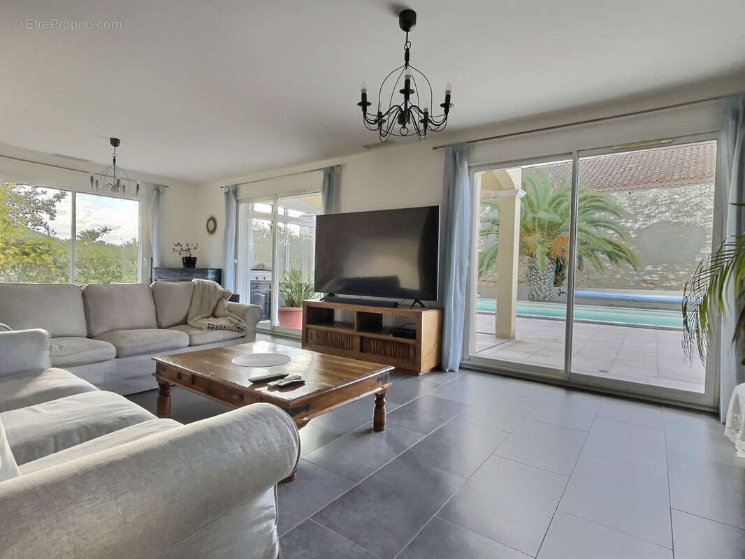 Maison à SALLES-D&#039;AUDE