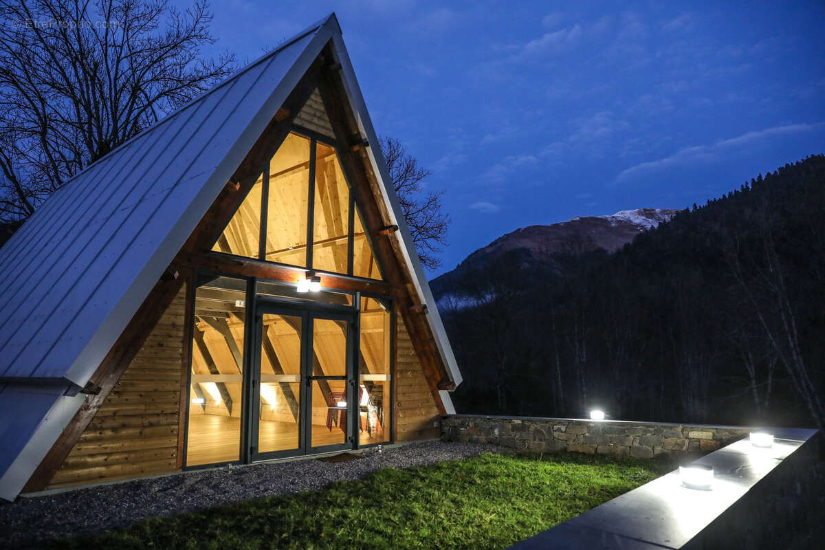 Commerce à BAGNERES-DE-BIGORRE