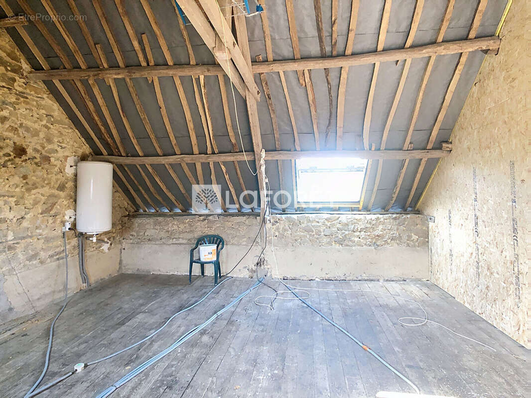 Maison Quelneuc  avec grenier garage atelier dépendances - photo 6