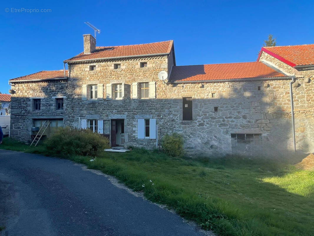 Maison à SAINT-SYMPHORIEN