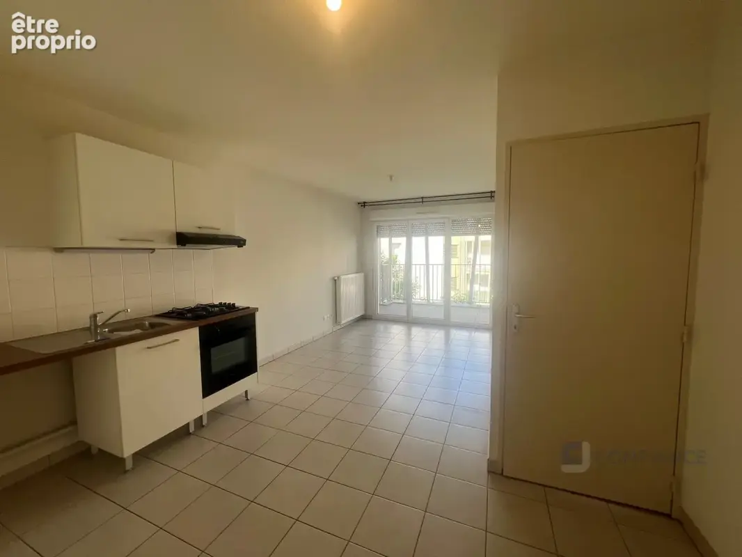 Appartement 2 pièces 38 m² à vendre à Saint-Priest (69800) - photo 3