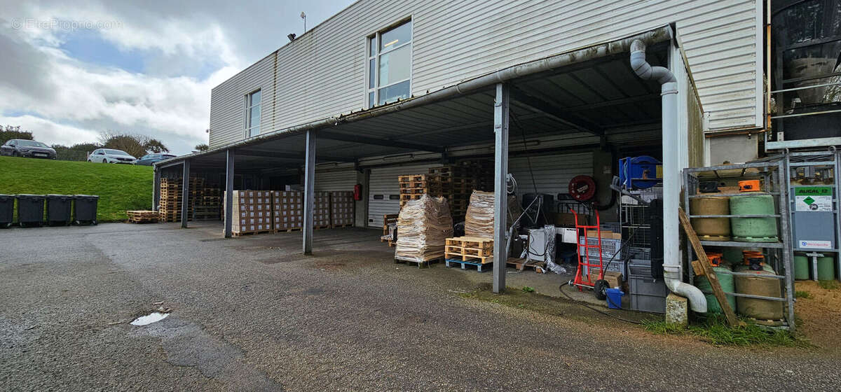 Commerce à PLOMELIN