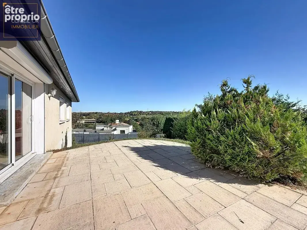Maison T6 de 200 m² sur terrain de 1081 m² avec vue, au calme - photo 2