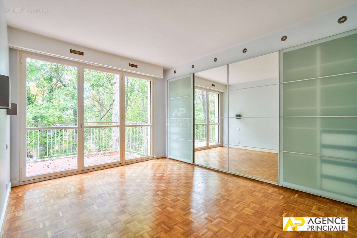 Appartement à MAISONS-LAFFITTE