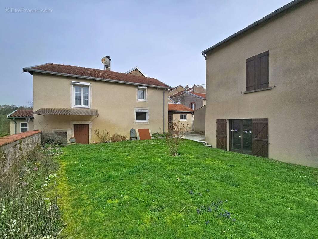 Maison à CHAUMONT