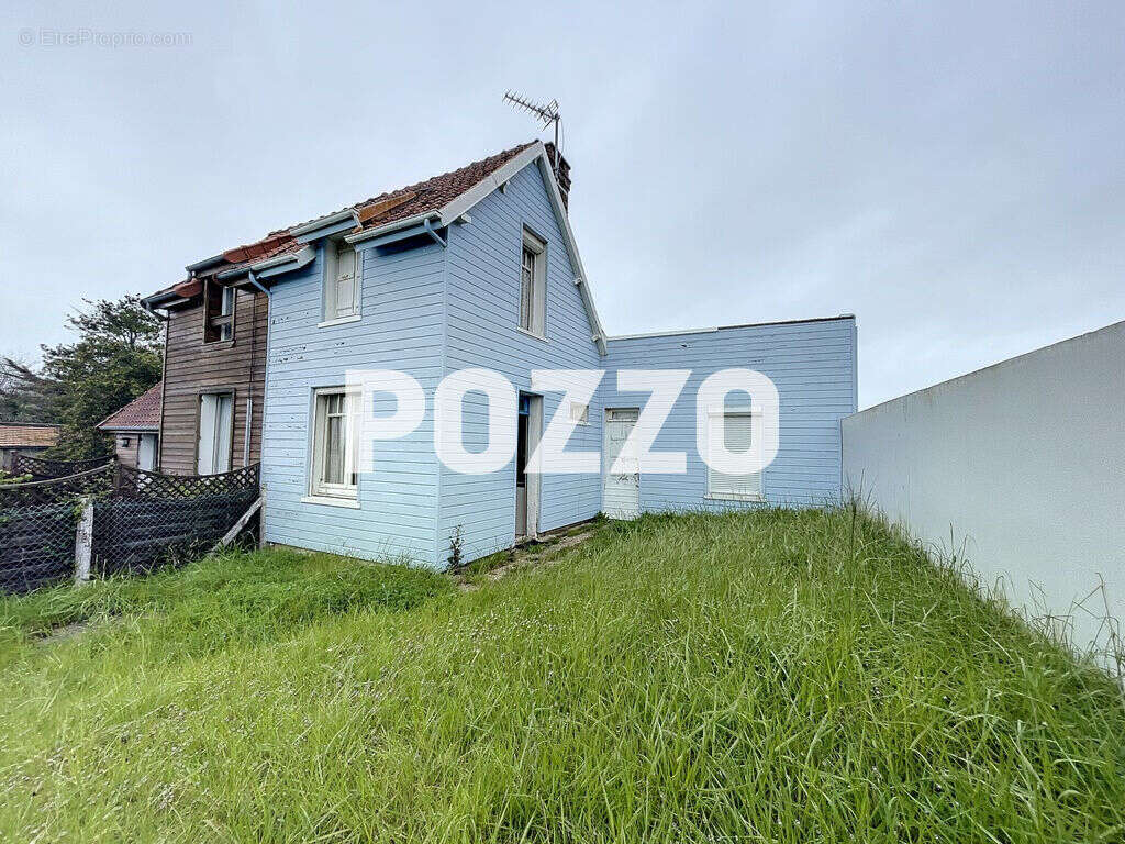 Agon coutainville, maison à rénover sur terrain de 123 m² exposé plein sud,  à 1 km environ de la plage et commerces - photo 14