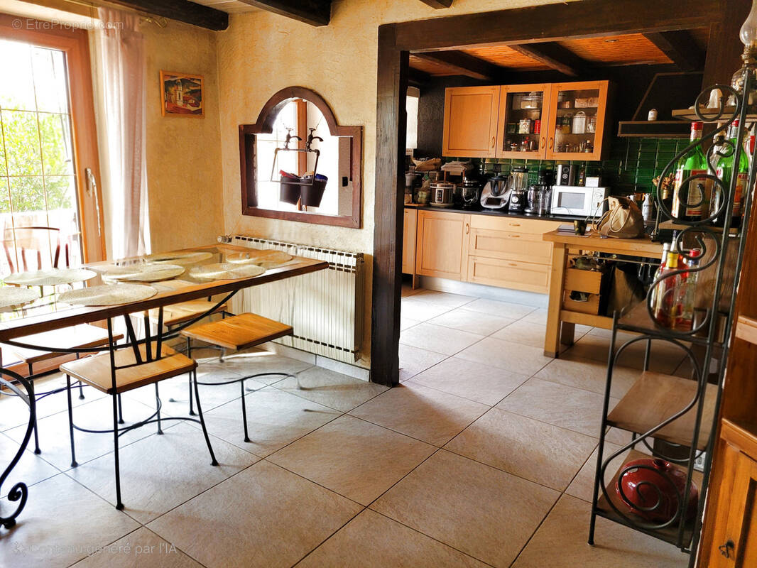 Maison à VETRAZ-MONTHOUX