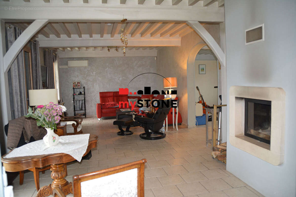 Maison à SAINT-JULIEN-SUR-VEYLE