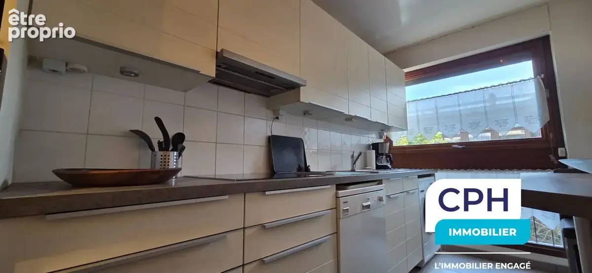 Coup de coeur pour ce vaste appartement idéalement situé à 2 pas de Parly2 - photo 8
