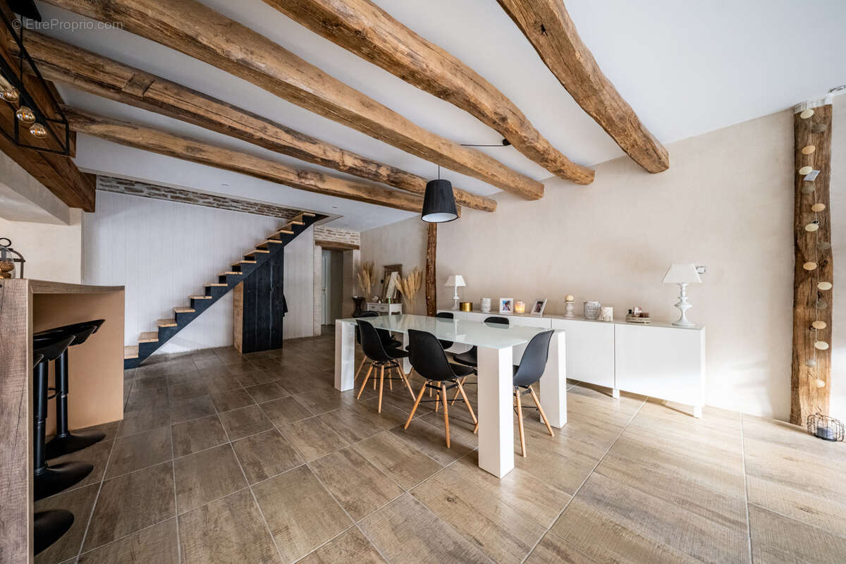 Maison à MARSANNAY-LE-BOIS