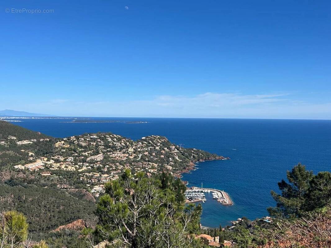 Maison à THEOULE-SUR-MER