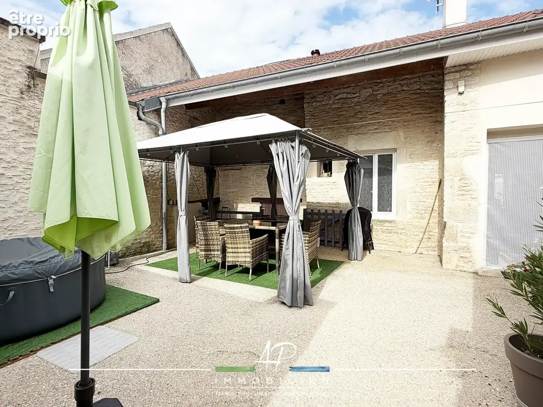 Maison de village avec appartement indépendant, terrasse, jardin et garage - photo 13