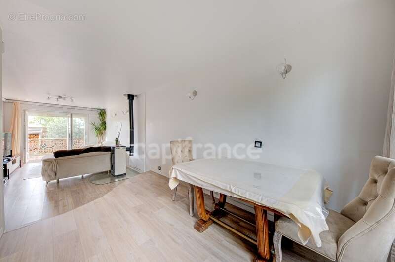 Maison à ROMAINVILLE