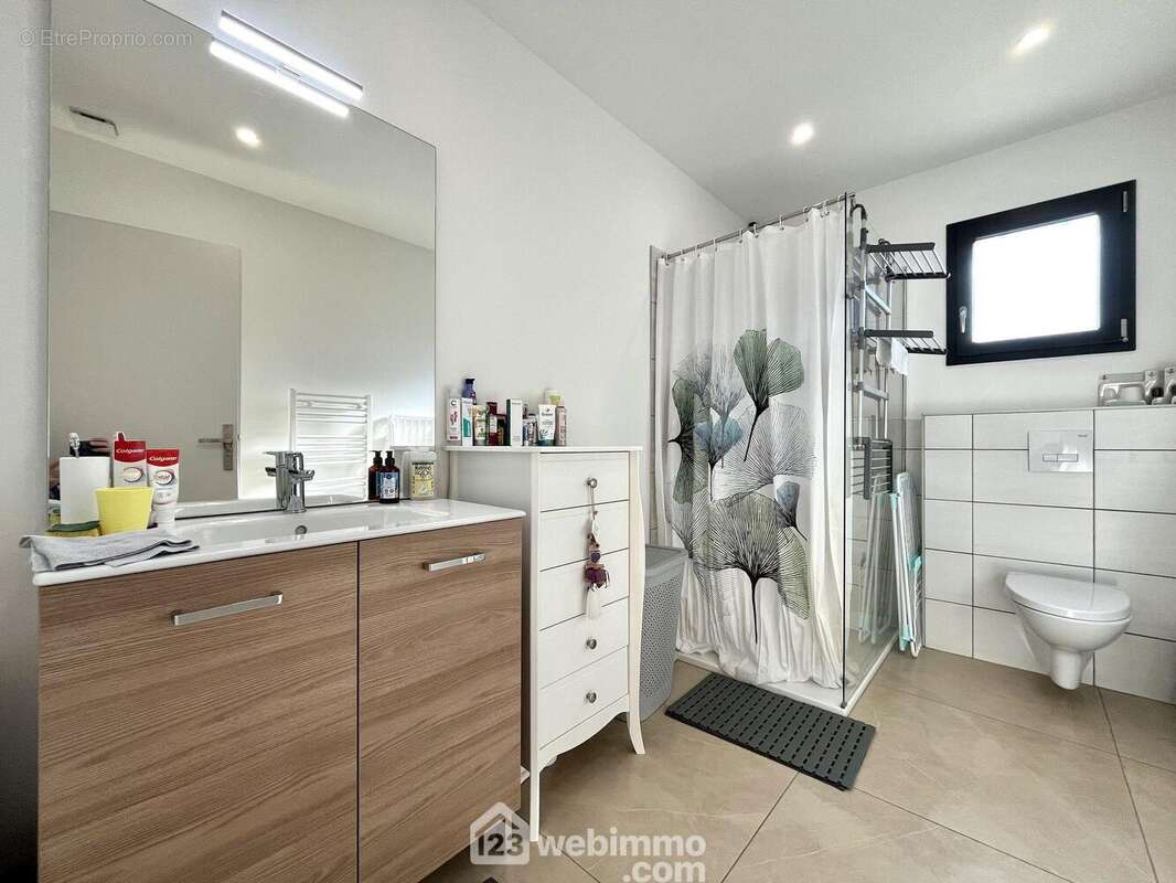 Maison à SAINT-DENIS-DE-PILE