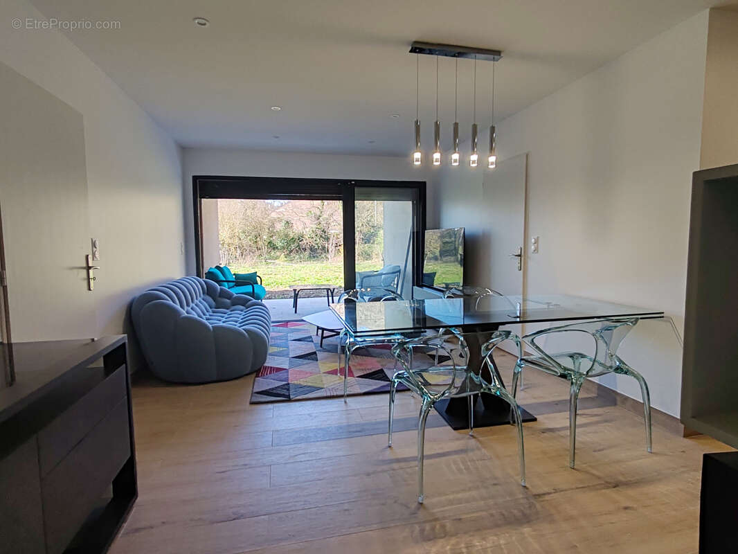 Appartement à LIVRON-SUR-DROME