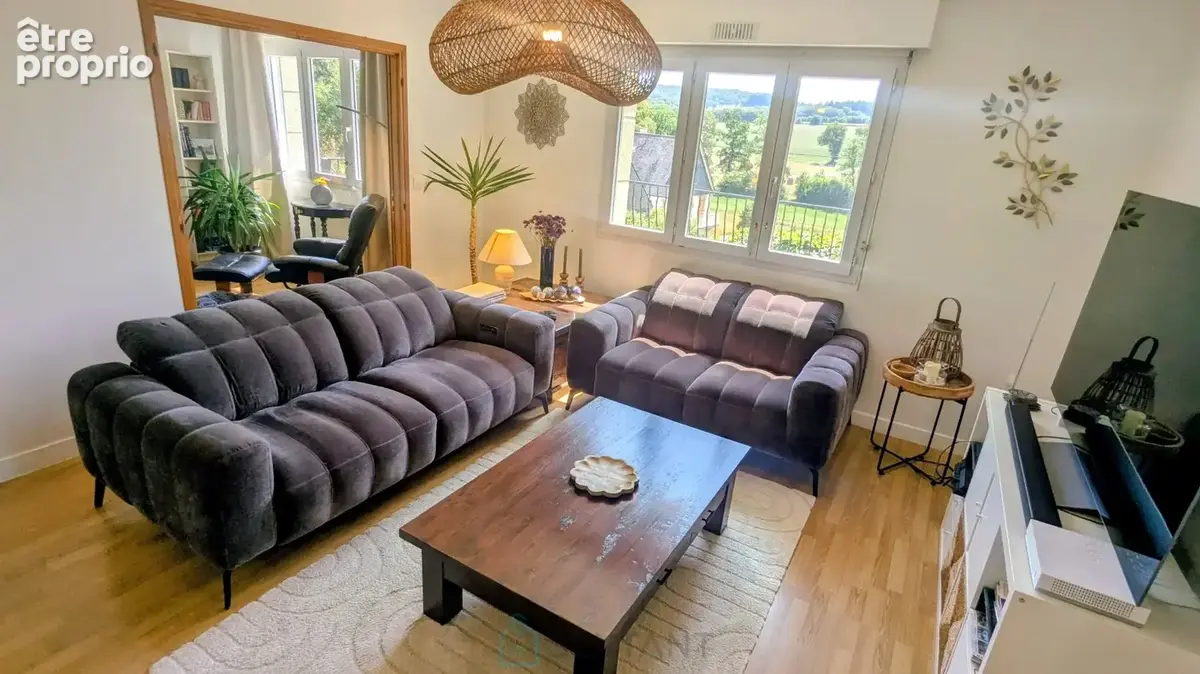 Belle propriété familiale avec piscine chauffée et vue dégagée - photo 9
