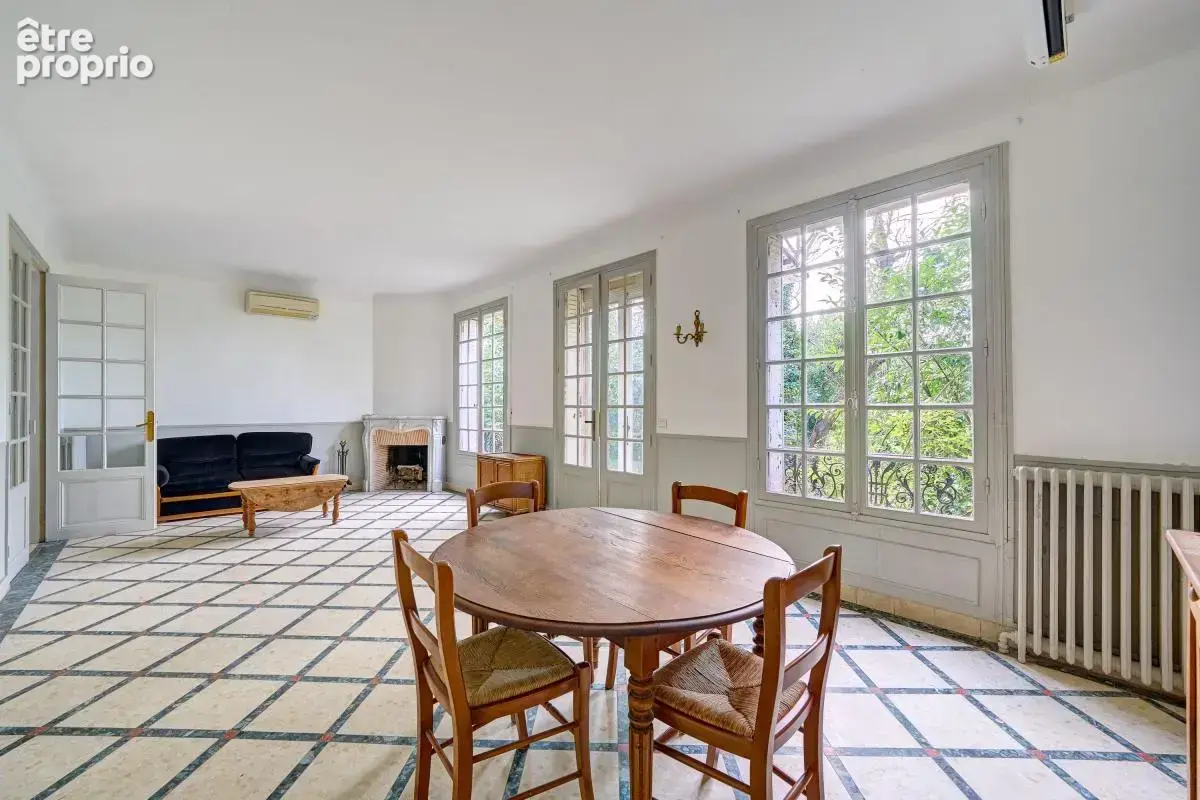 Meulière de 1920 – 153 m² habitable – 5 Chambres - Terrain 1 819 m² - photo 3