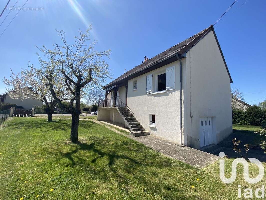 Photo 5 - Maison à MONTBERTHAULT