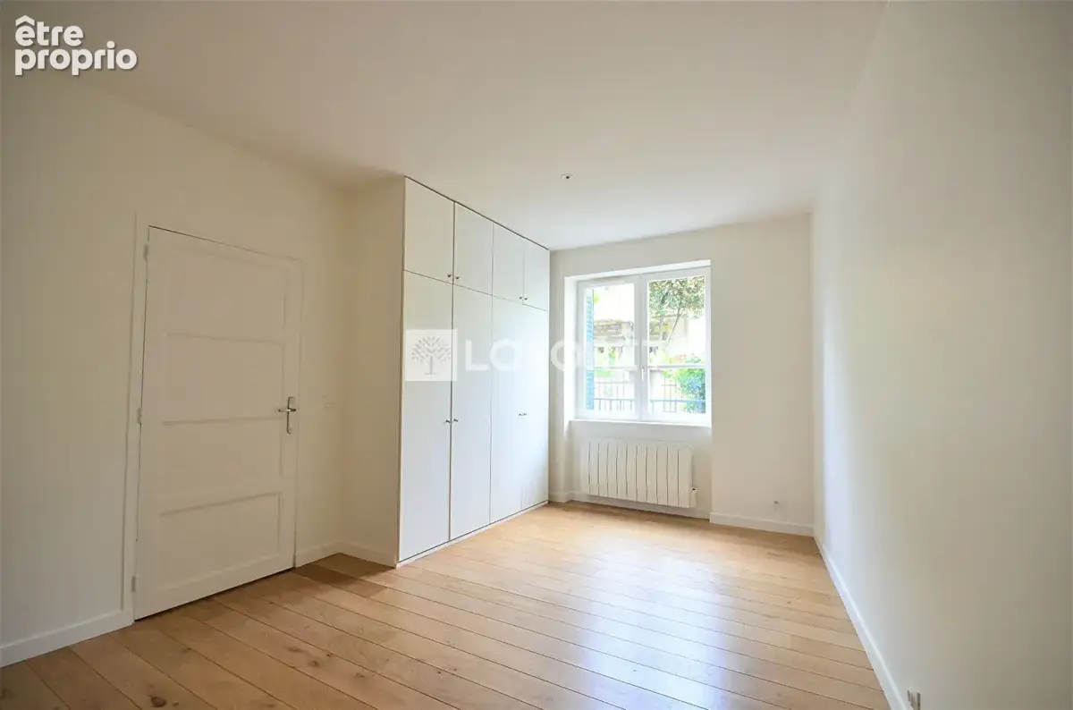 A vendre Appartement Saint Cyr Au Mont D Or 2 pièces 45m² Rue Ampère - photo 5