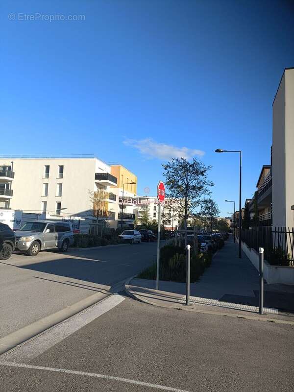 Parking à VITROLLES