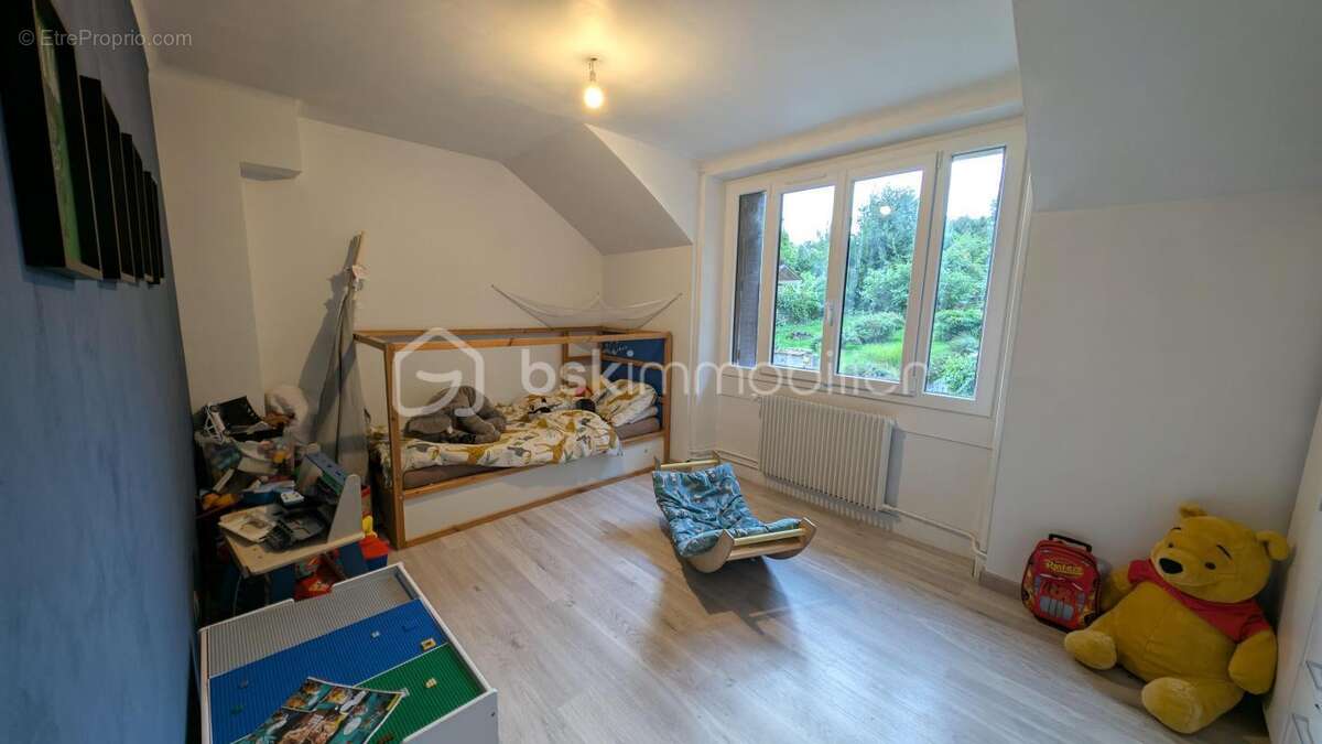 Maison à LA CELLE-SUR-MORIN