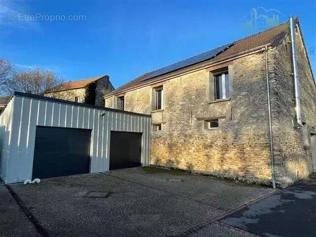 Maison à LIZY-SUR-OURCQ