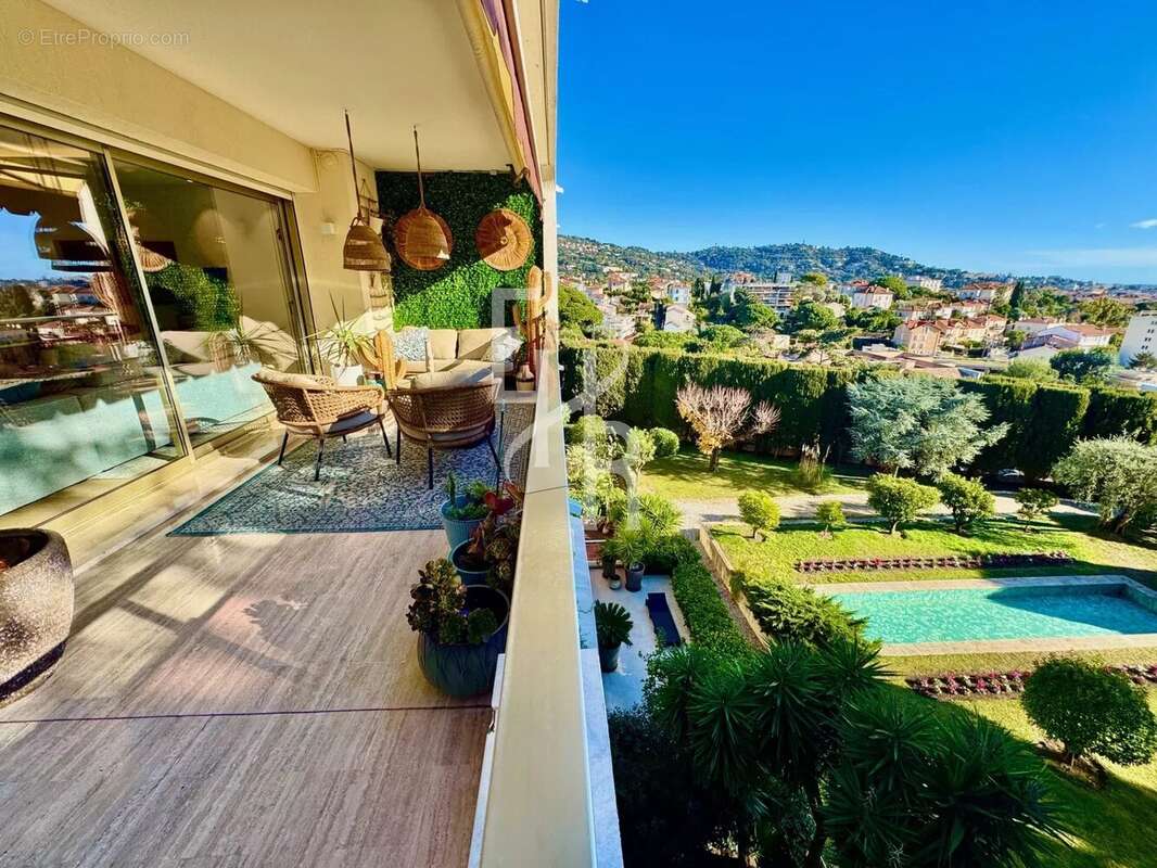 Appartement à CANNES