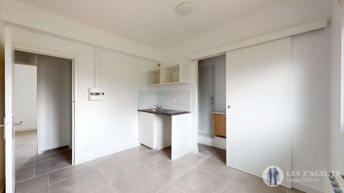 Appartement à SAINT-MARTIN-D'HERES