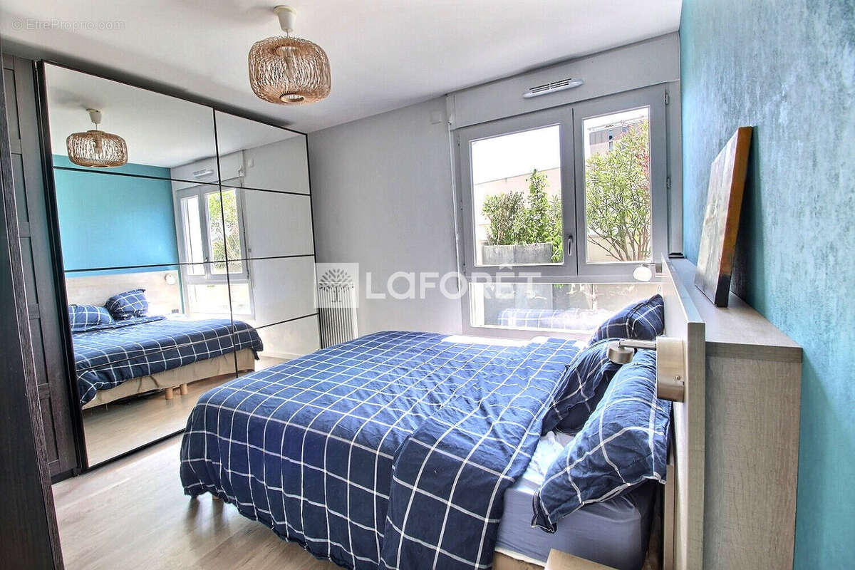 Appartement Duplex Asnieres Sur Seine 5 pièce(s) 107 m2 - photo 10