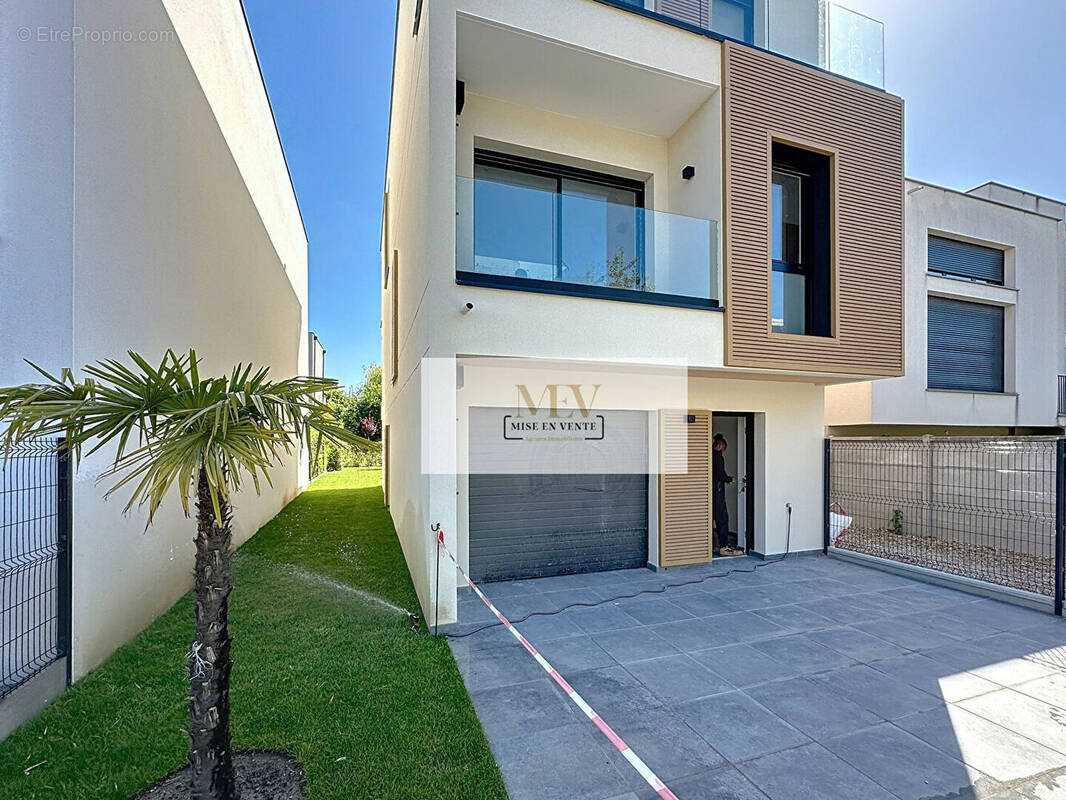 Maison à NOISY-LE-GRAND