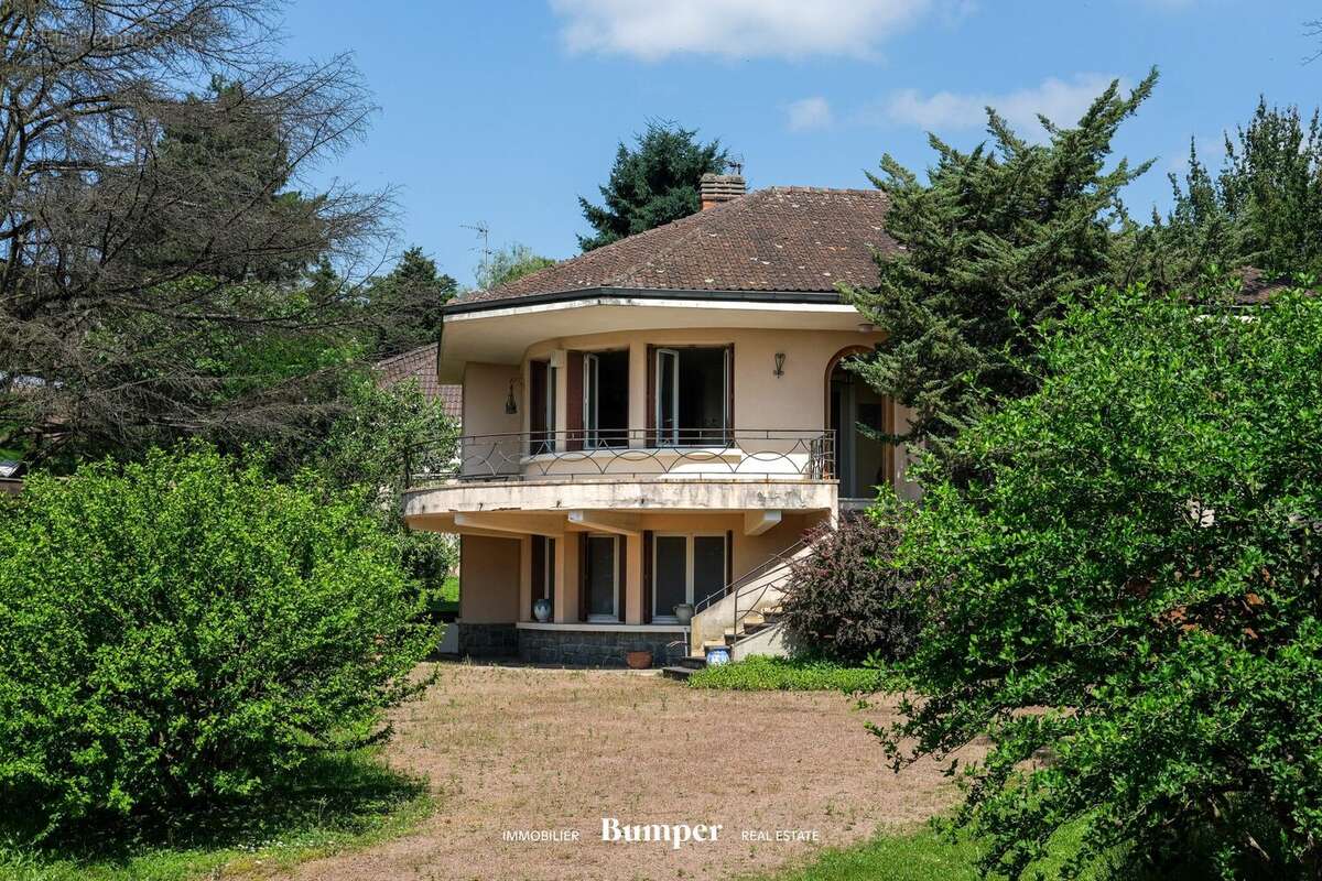 Maison à SAINT-CYR-AU-MONT-D'OR