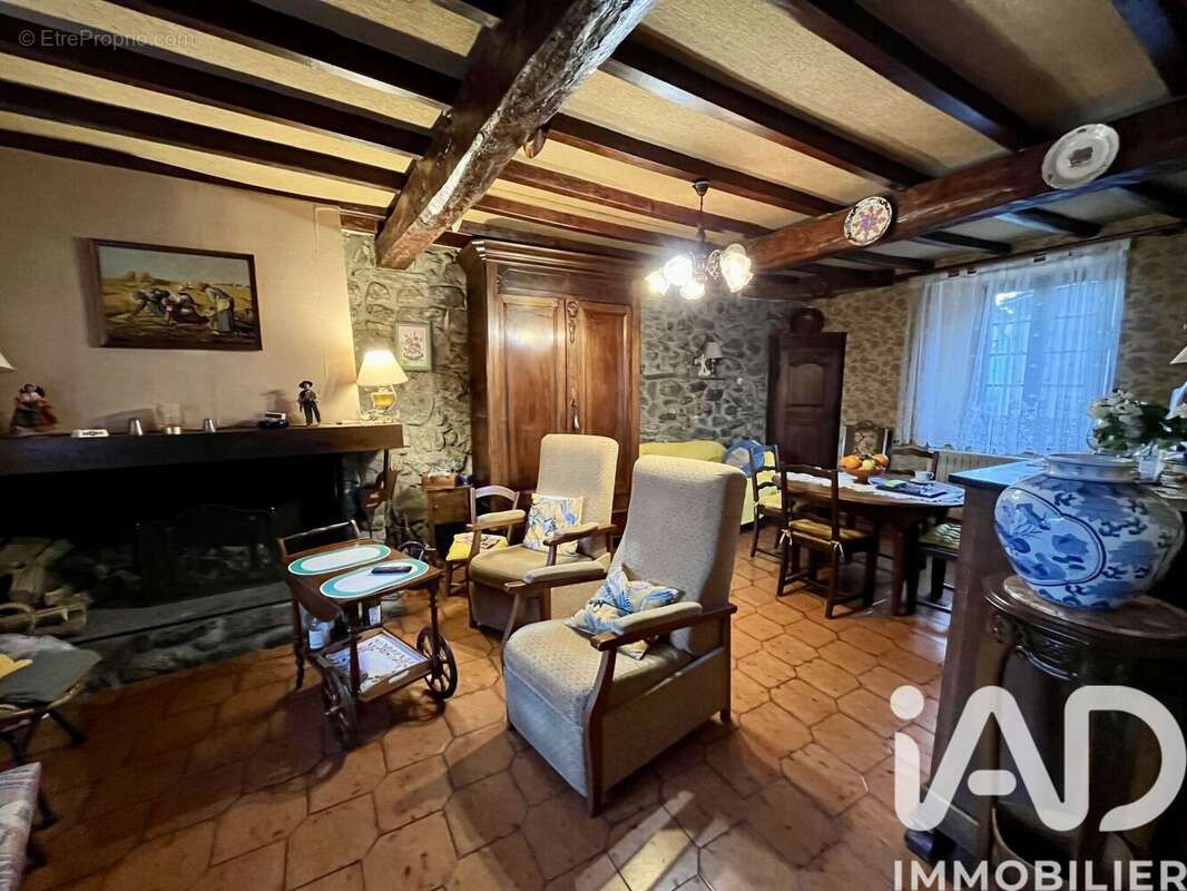Maison 123 m² à Saurat  - photo 3