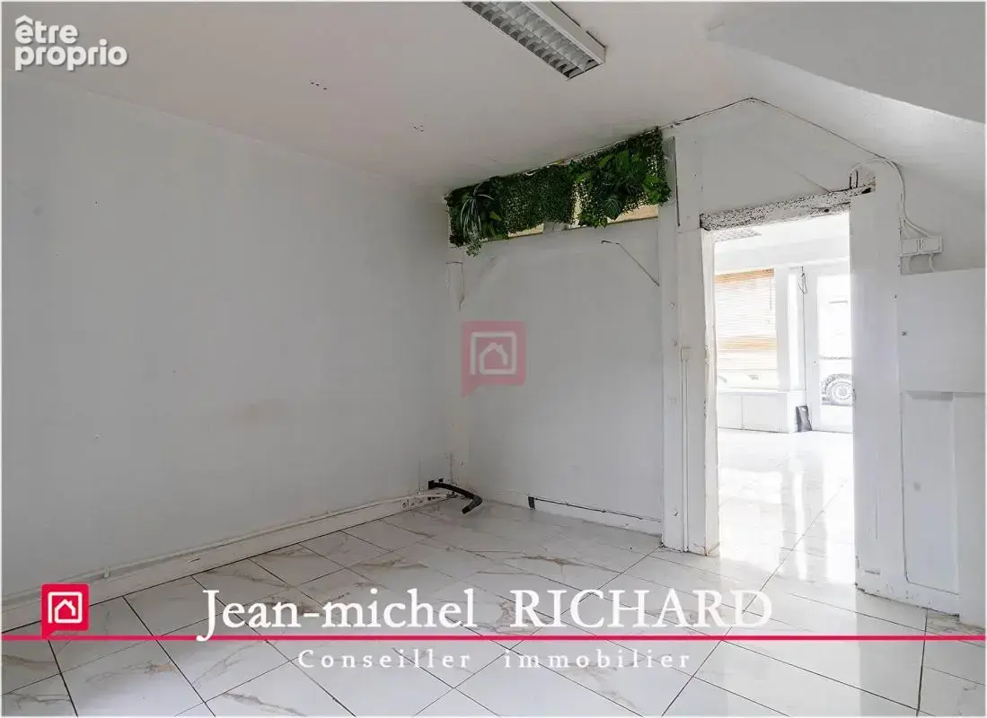 Local commercial Romorantin Lanthenay 91 m2 - photo 4