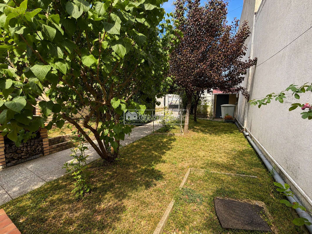 Maison individuelle 4 pièces de 100m2 sur 247m2 de terrain - photo 2