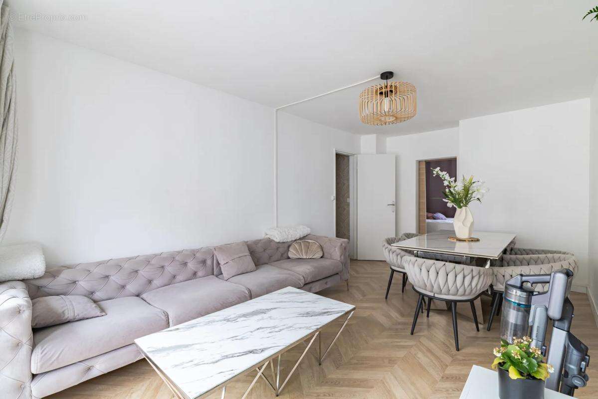 Appartement de 4 pièces de 72 m² à Sucy-en-Brie - photo 2