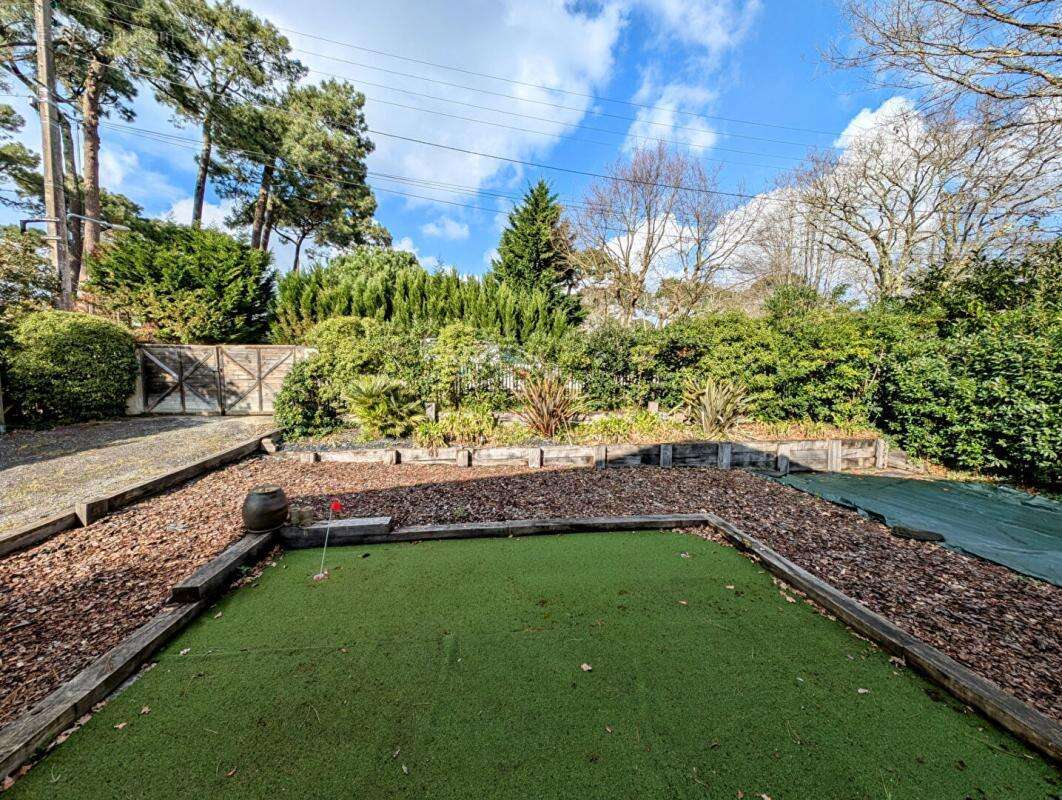 Maison à LE BOUSCAT