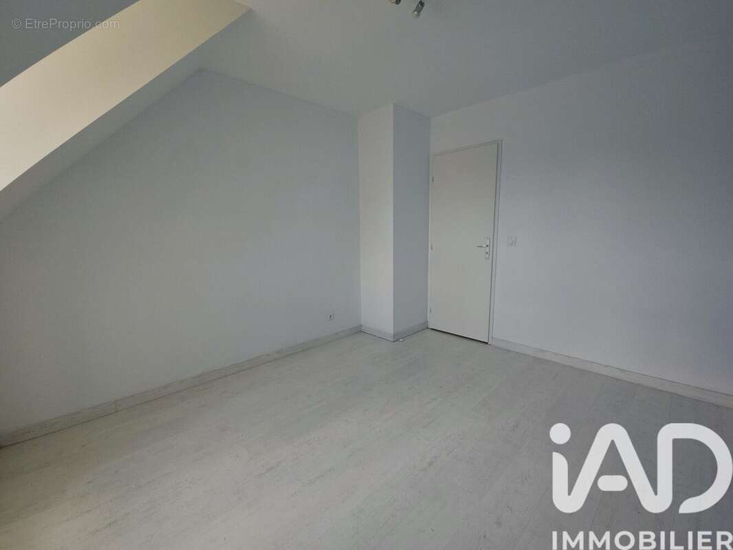 Photo 6 - Maison à BRIERES-LES-SCELLES