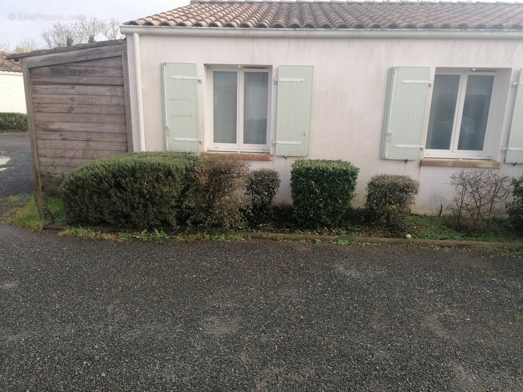 Maison à SAINTE-SOULLE