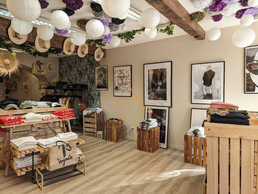 Commerce à DIEULEFIT