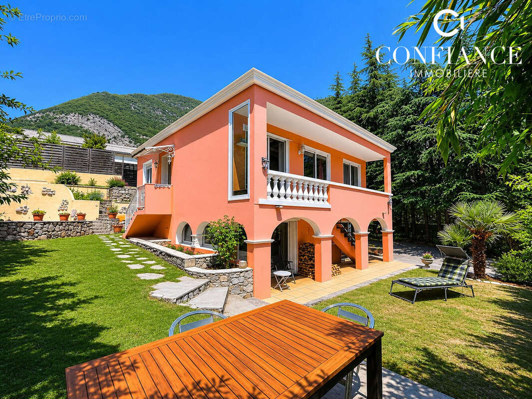 Maison à VILLARS-SUR-VAR