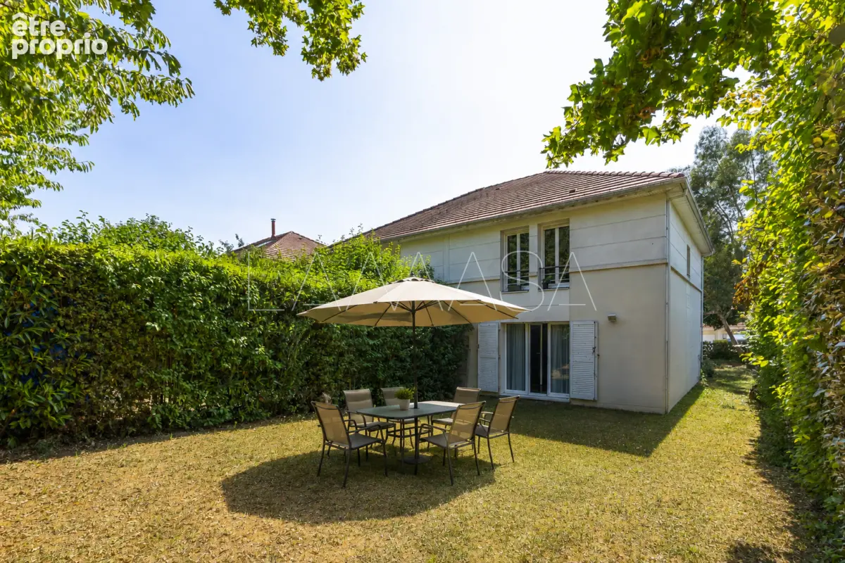 Maison à CHANTELOUP-EN-BRIE