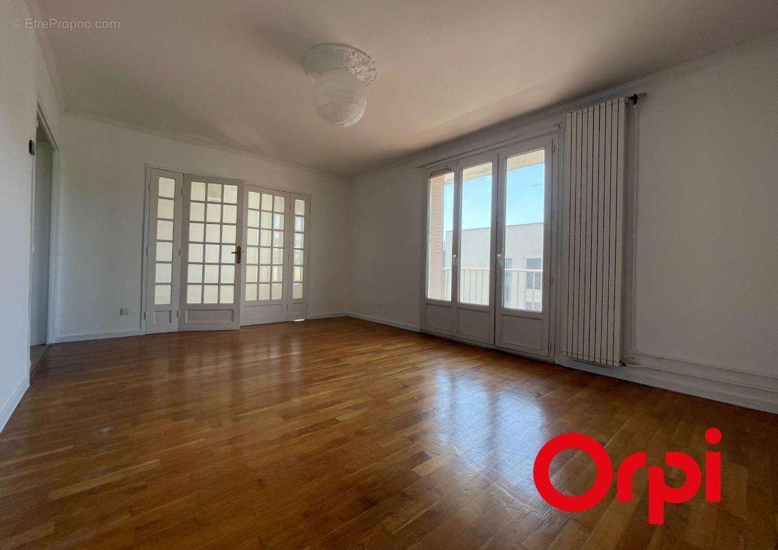 Appartement à VENISSIEUX