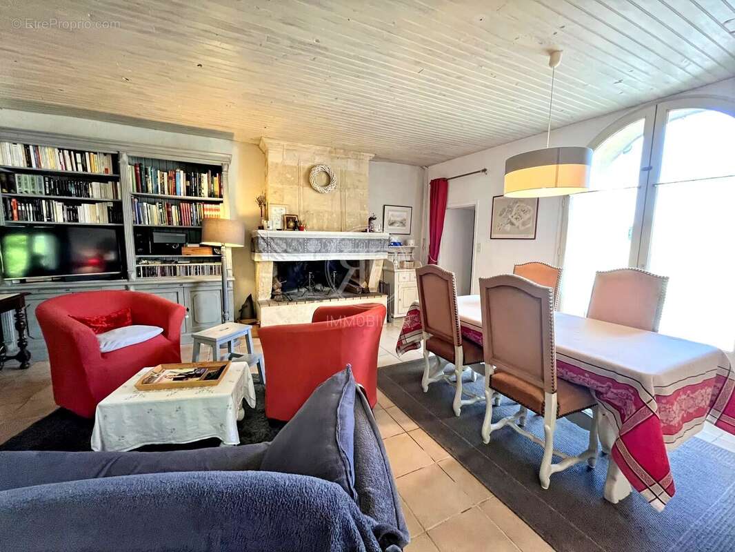 Maison à LUSSAC