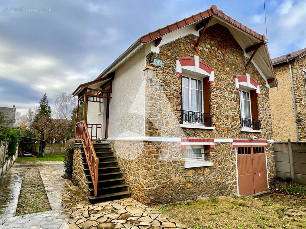 Maison à SUCY-EN-BRIE