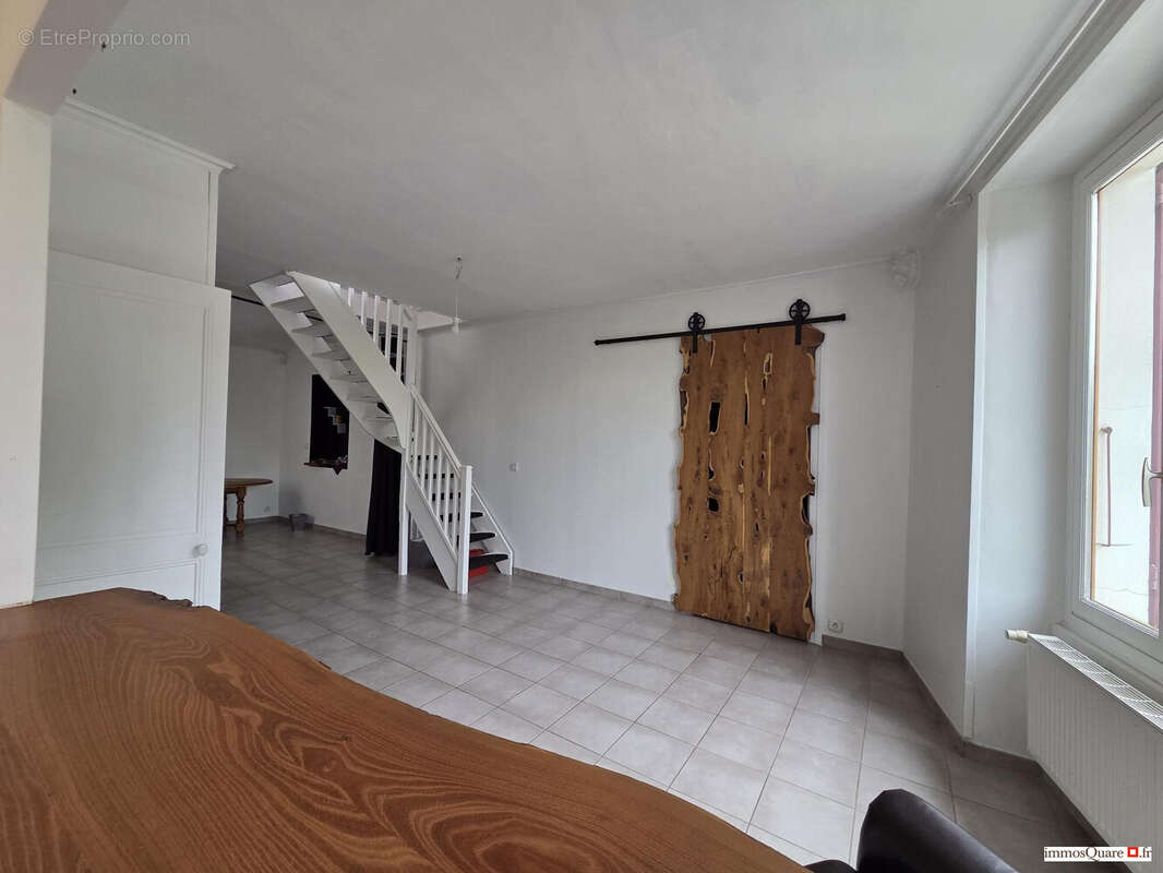 Appartement à DOMENE