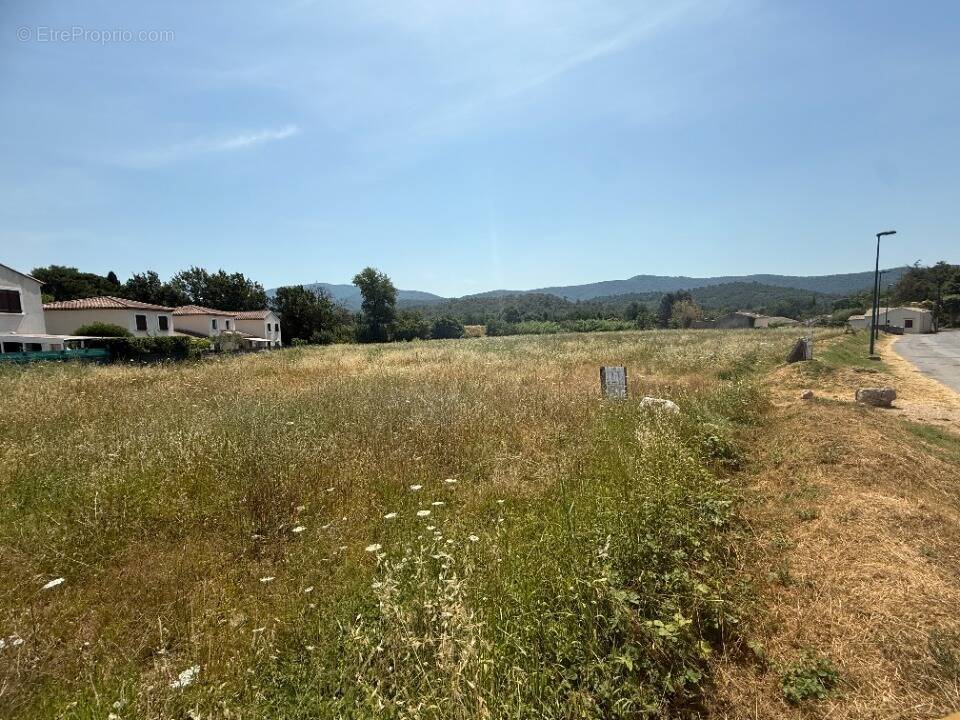 Terrain à PIGNANS