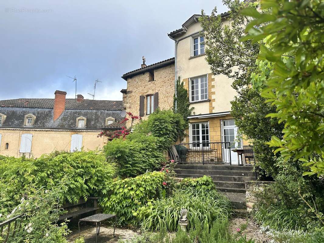 Maison à BELVES