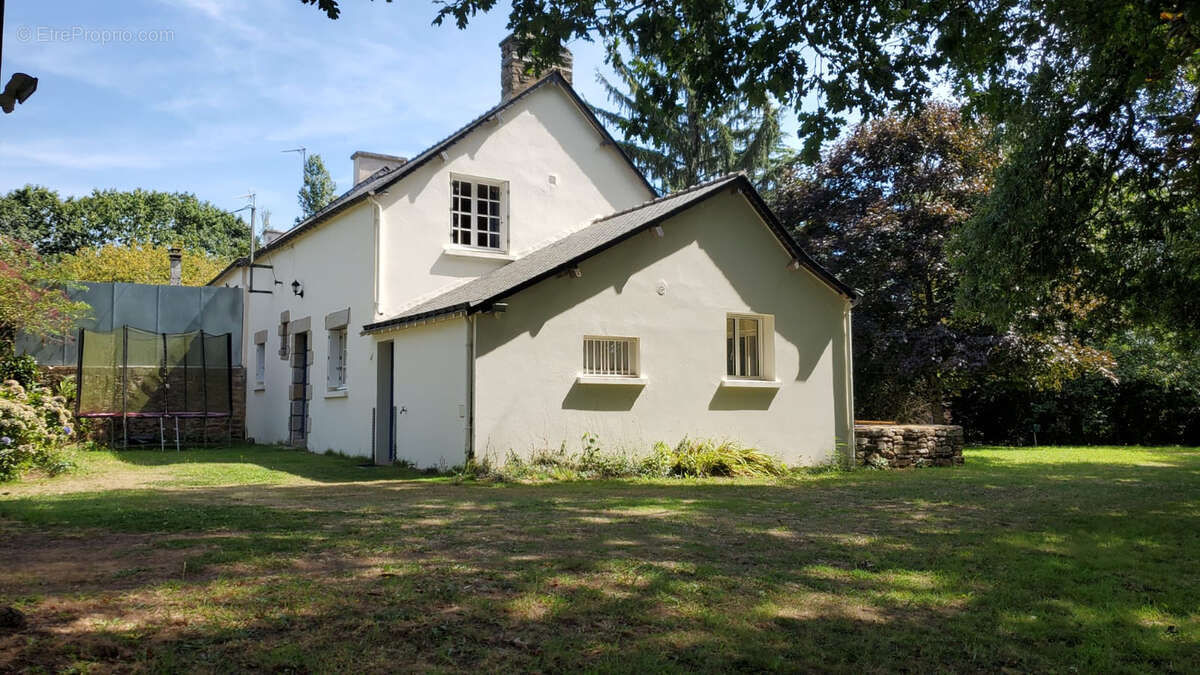 Maison à LE ROC-SAINT-ANDRE