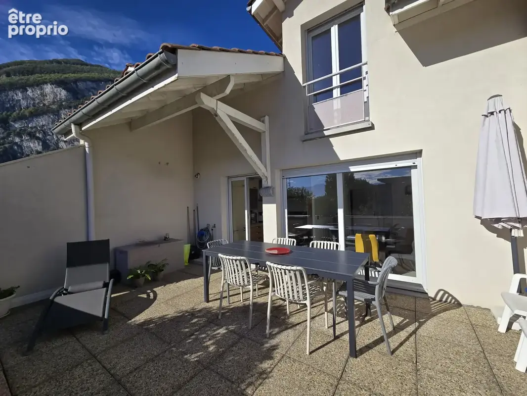 SASSENAGE - T5 en Duplex avec Terrasse - photo 4